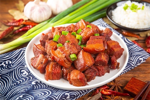 高血壓、吃肉、飲食、紅燒肉-康興醫(yī)療器械官網(wǎng)