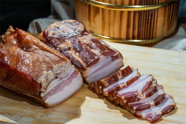 高血壓、吃肉、飲食、臘肉-康興醫(yī)療器械官網(wǎng)
